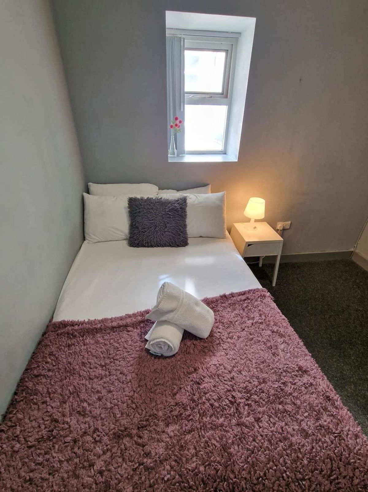 Flat Sleeps 8 By Superhost * Manchester